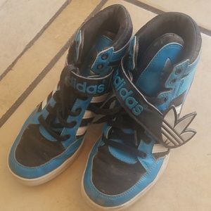 Adidas evh 791004 sneakers size  51/2 US